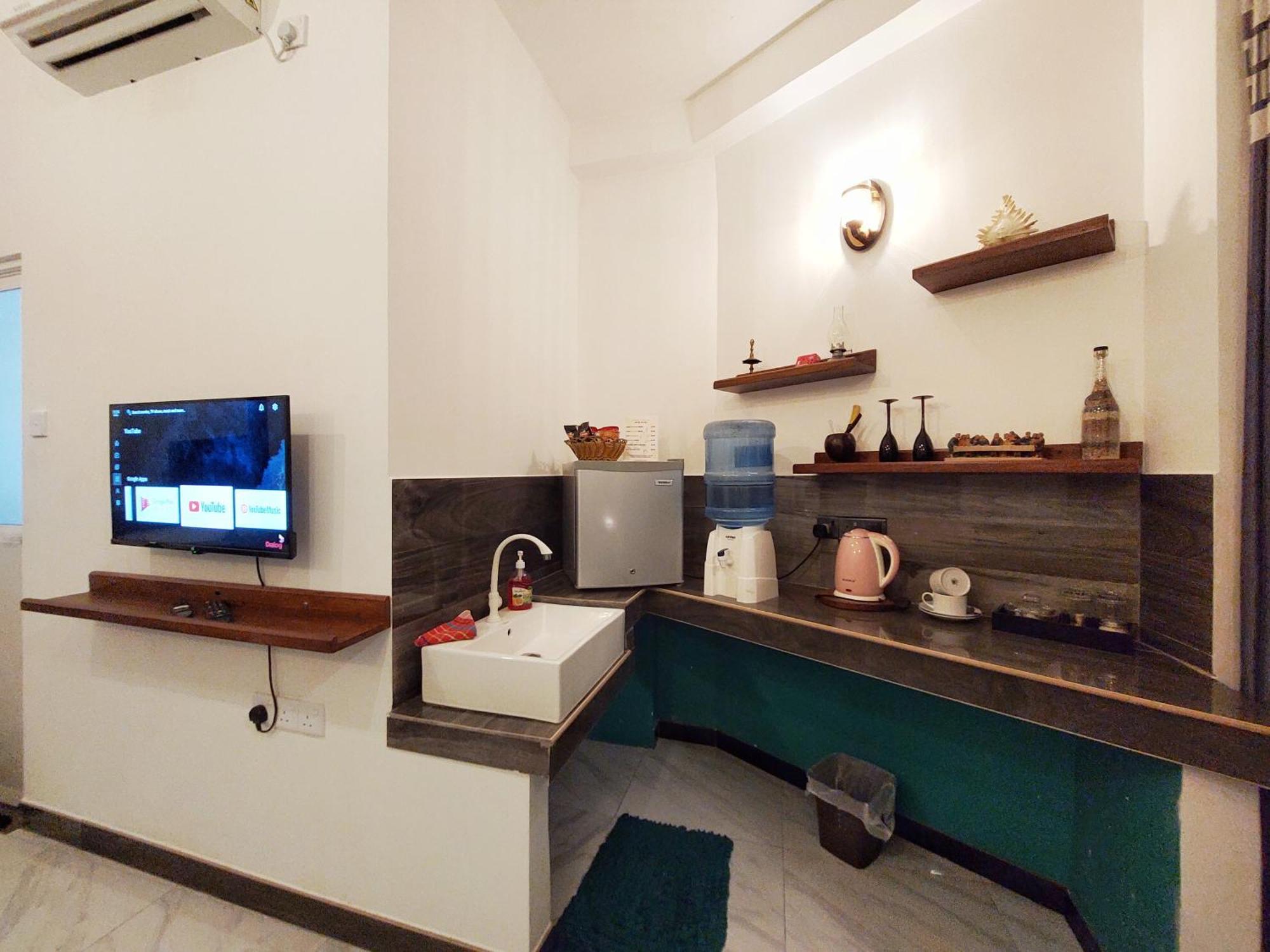 Chen Villa - Near Airport Негомбо Екстериор снимка