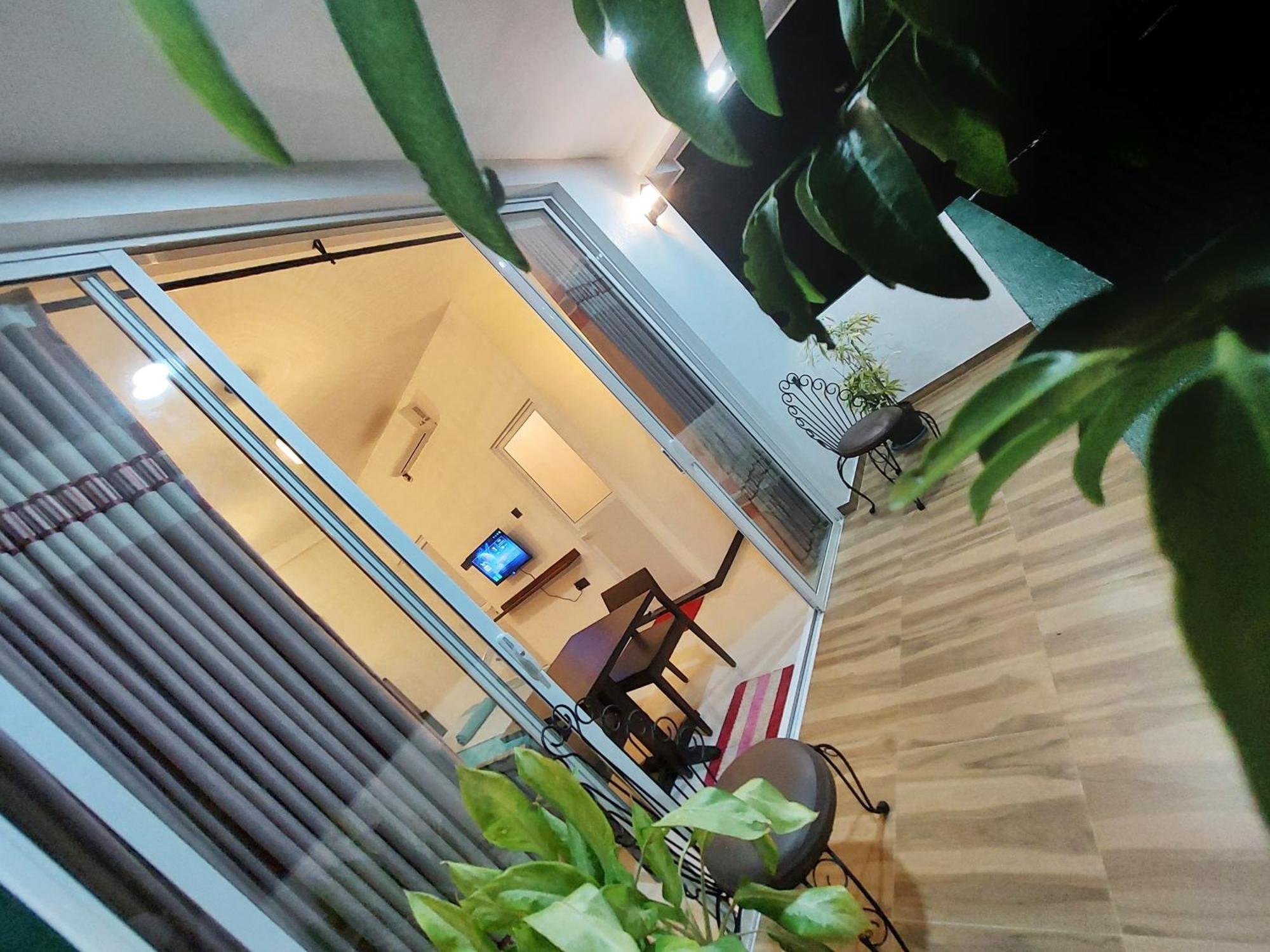 Chen Villa - Near Airport Негомбо Екстериор снимка