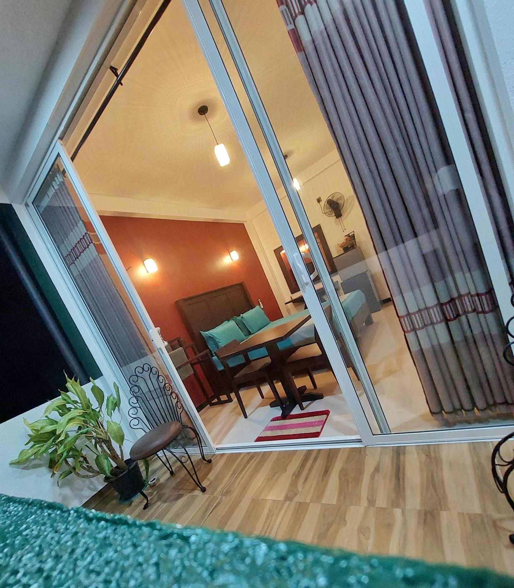 Chen Villa - Near Airport Негомбо Екстериор снимка